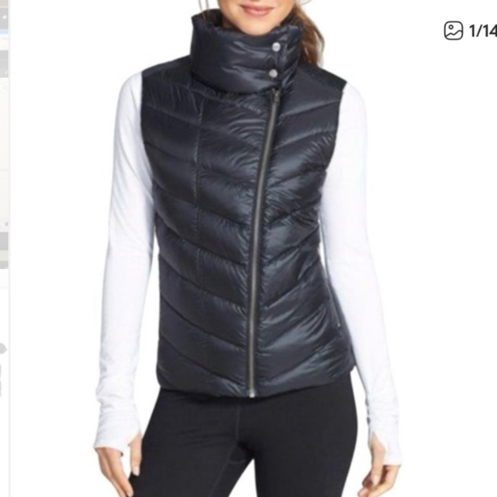 Patagonia Women's Black Quilted Down Vest
